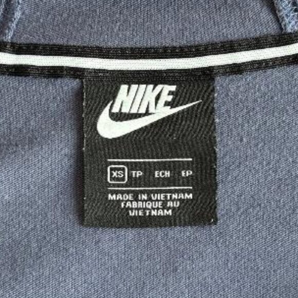 Nike Womens Purple Cropped Hoodie - Picture 3 of 6